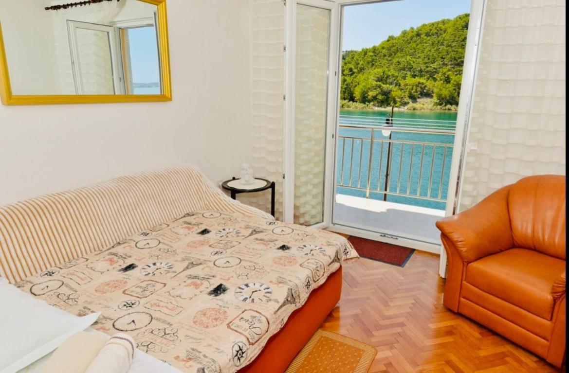 Apartment Niksa Novigrad  Bagian luar foto